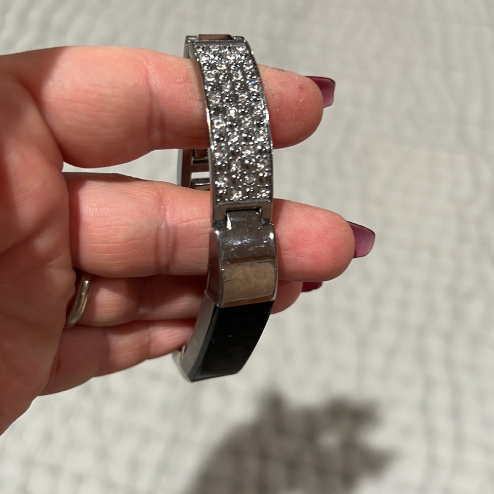 Fitbit - Picture 2 of 4